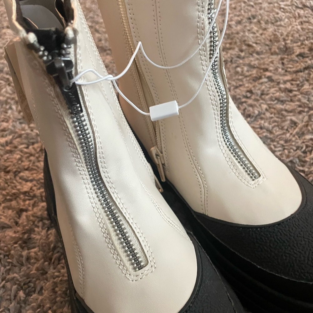 Zara Kids Black and White Boots